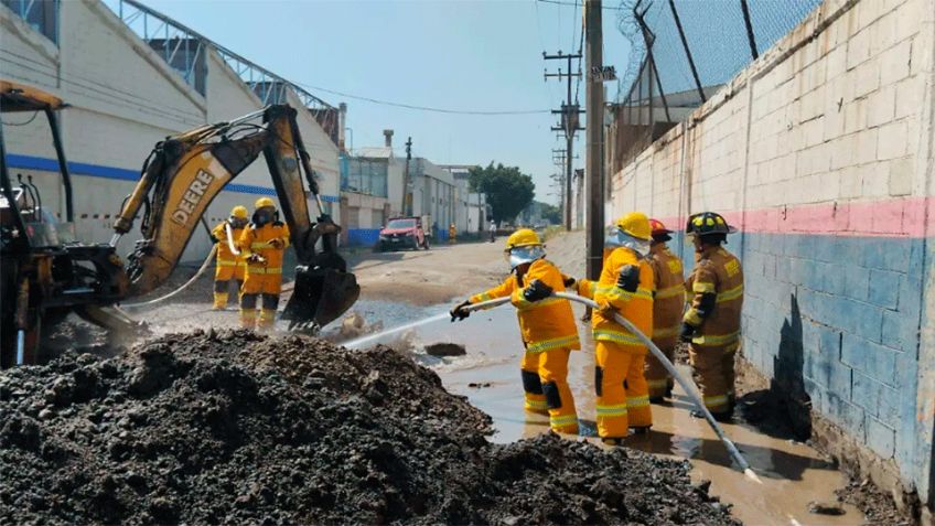 Fuga de gas natural provoca movilización en Ecatepec; autoridades logran controlarla