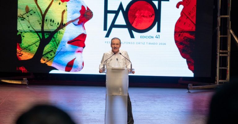 El gobernador Alfonso Durazo en la presentación del FAOT