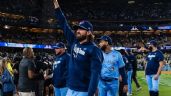 Foto ilustrativa de la nota titulada: Blue Jays está a 1 victoria del título de MLB, dueño de Dodgers compra a Lakers y más en Top 3 Deportes