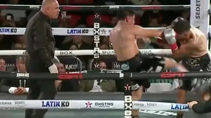 El boxeador mexicano Ángel 'Tashiro' Fierro propinó una patada a su rival y fue descalificado