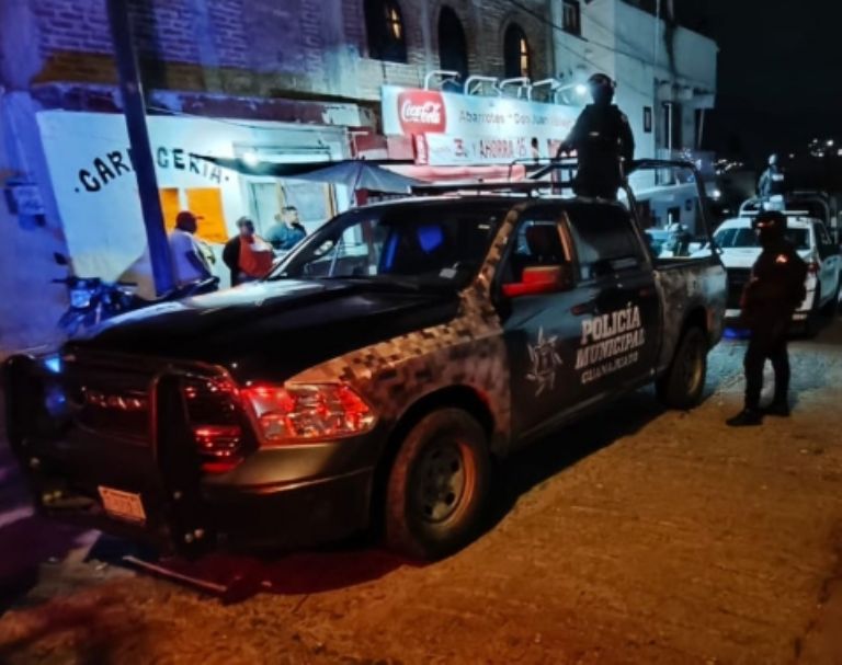 Los sujeto tuvieron que ser trasladados a un hospital 