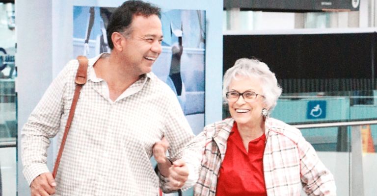 Nicandro Díaz fallece y se reporta a su madre como desaparecida