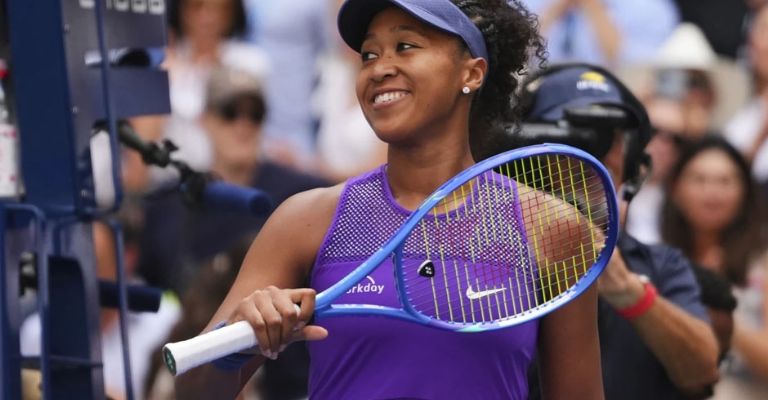 Osaka también avanzó