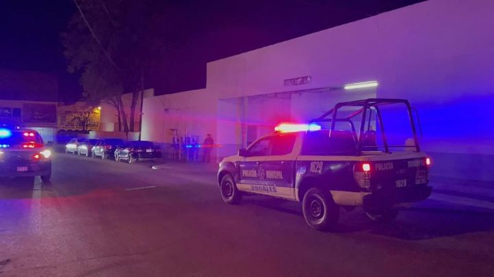 Hombre recibe balazo desde un vehículo desconocido y resulta lesionado al norte de Sonora