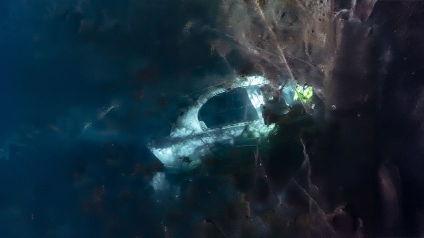 Conducía borracho: Rescatan a conductor de vehículo tras caer al Canal Bajo en Cajeme