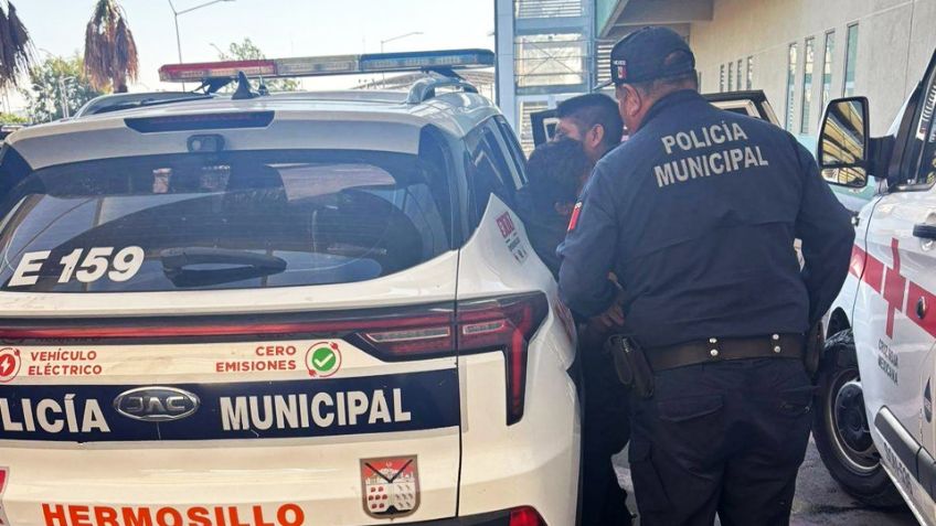 Rescatan a adulta mayor tras sufrir caída en vivienda de Hermosillo; gritó para pedir ayuda
