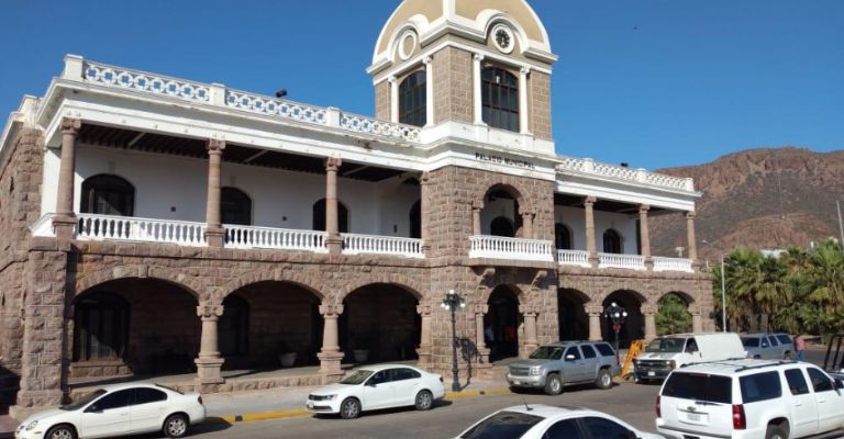 Ayuntamiento de Guaymas adelanta el pago de aguinaldos a su personal 