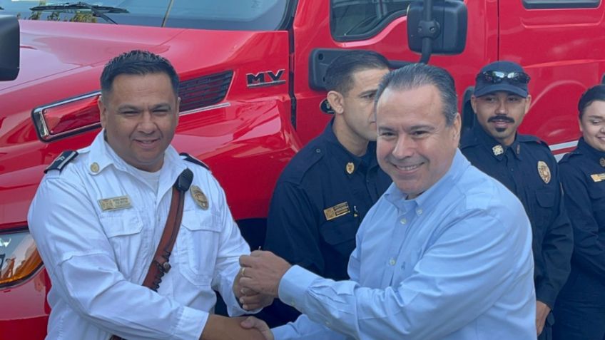 Alcalde de Hermosillo entrega cuatro nuevas unidades al Cuerpo de Bomberos