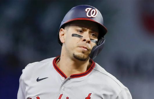 Joey Meneses consigue otra oportunidad con equipo de MLB, el mexicano firma contrato con los Athletics