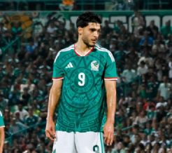 "Ridículos y con poca vergüenza": David Faitelson tunde a Raúl Jiménez por reproches a la afición