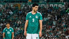 Foto que representa a "Ridículos y con poca vergüenza": David Faitelson tunde a Raúl Jiménez por reproches a la afición