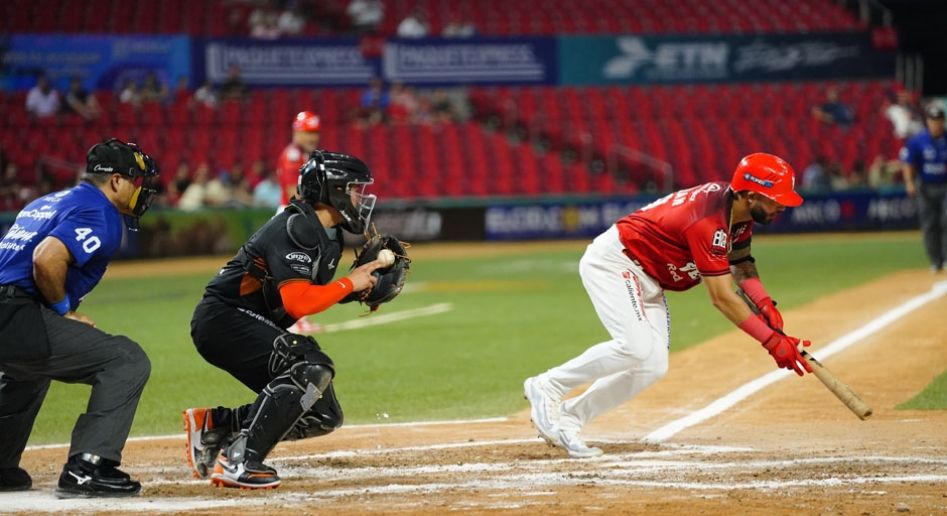 No les alcanza, Naranjeros caen ante Venados en juega de extra innings