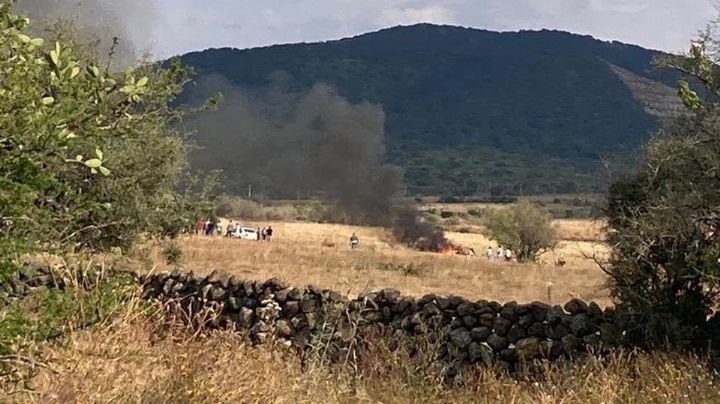 Se desploma avioneta tras intento de aterrizaje de emergencia en Michoacán; hay cinco heridos