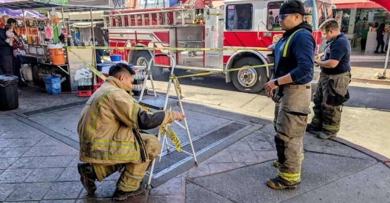 Bomberos de Hermosillo acudieron al llamado.