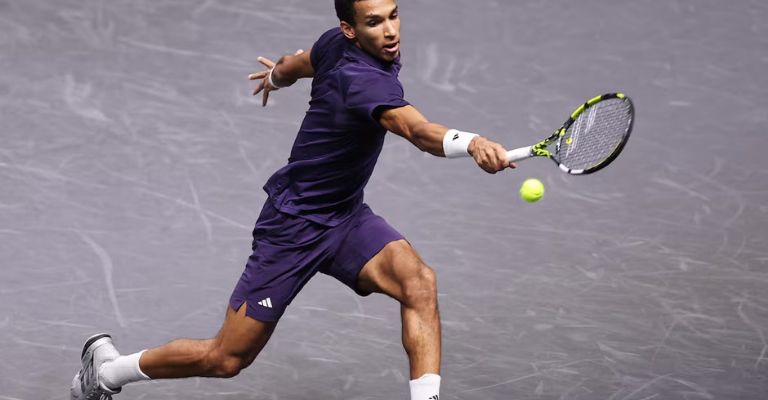 El canadiense no pudo ante el italiano