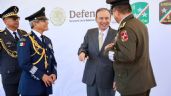 Foto ilustrativa de la nota titulada: Realizan ascensos de mandos militares de Sonora; Alfonso Durazo encabeza ceremonia
