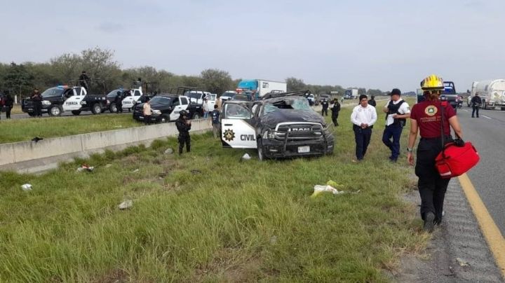 Siete policías de Fuerza Civil lesionados tras volcarse en Escobedo, Nuevo León; hay uno grave