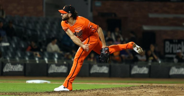 El pitcheo naranjero no estuvo afinado 