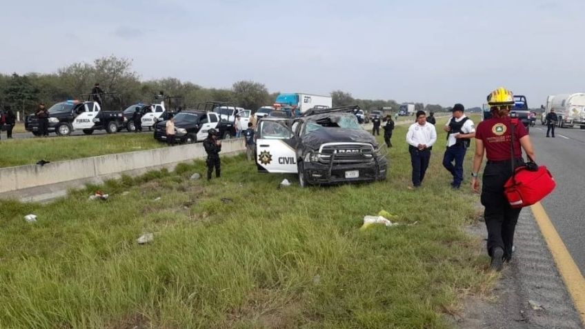 Siete policías de Fuerza Civil lesionados tras volcarse en Escobedo, Nuevo León; hay uno grave