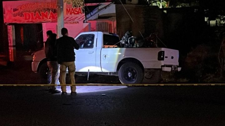 Sicarios atacan a balazos a mamá e hijo cuando viajaban sobre la carretera Culiacán-Navolato