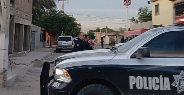 Autoridades de los diferentes niveles de gobierno se dieron cita en el lugar de los hechos.