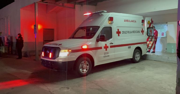 Personal de Cruz Roja trasladó al menor lesionado al Hospital General de Zona 5 del IMSS.