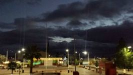 Foto que representa a Clima HOY miércoles 14 de enero de 2026 en la NOCHE: Frente frío número 28 trae LLUVIAS FUERTES a estas regiones