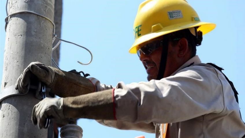 Unión de Usuarios de Hermosillo lanza alerta por FALSOS empleados de la CFE; llama a externar cuidados