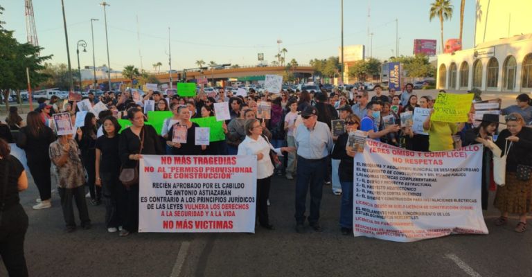 Explosión en Waldo's Hermosillo: Marchan para exigir justicia por las víctimas del incendio