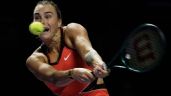 Foto ilustrativa de la nota titulada: Sabalenka elimina a Gauff y avanza a semifinales en el WTA Finals 2025