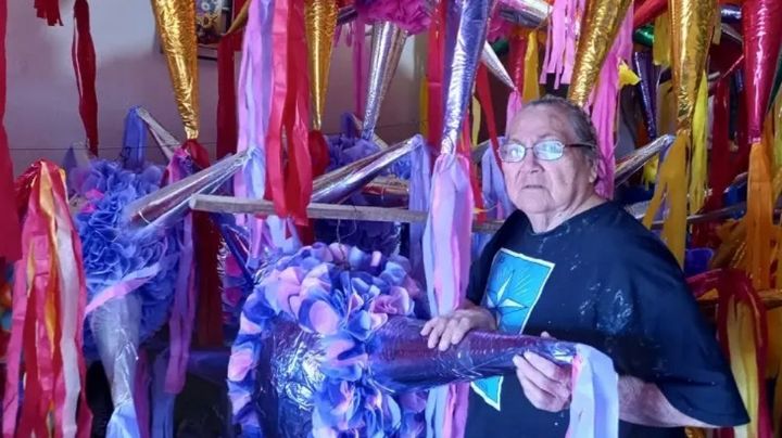 Con 80 años, doña Elisa mantiene la tradición de las piñatas navideñas en Empalme