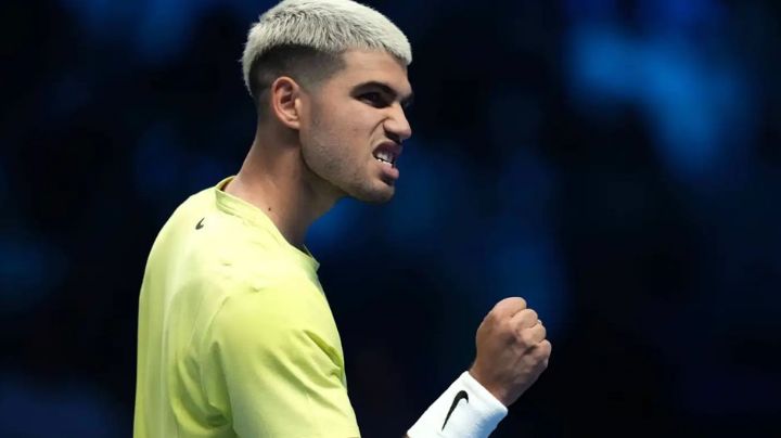 Alcaraz tiene un firme comienzo en las ATP Finals; se impone a De Miñaur