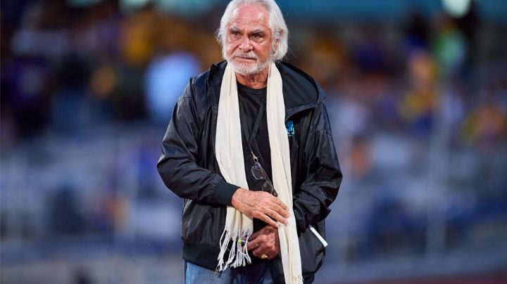 Tras fracaso, comienza limpia en los Pumas; salen Miguel Mejía Barón y Eduardo Saracho