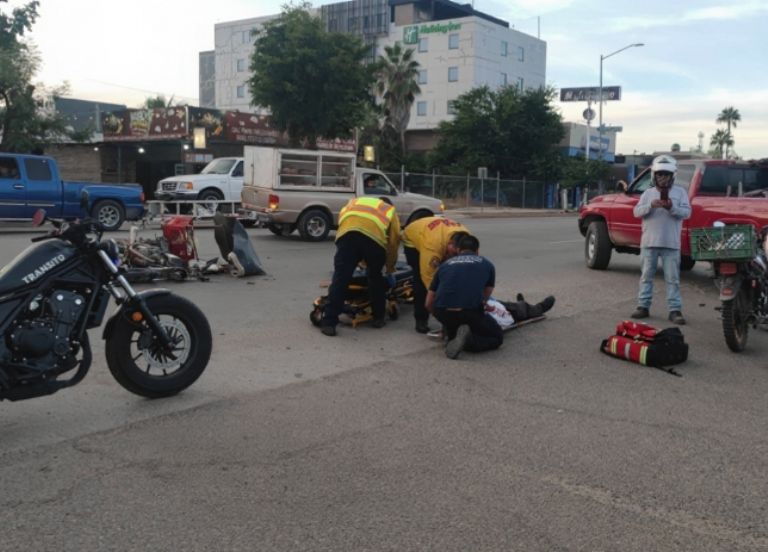 El motociclista herido fue atendido por socorristas