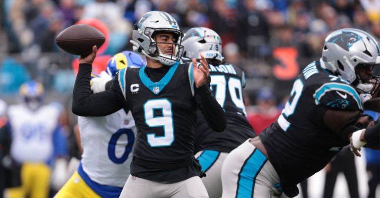 Los Panthers sorprendieron a los Rams