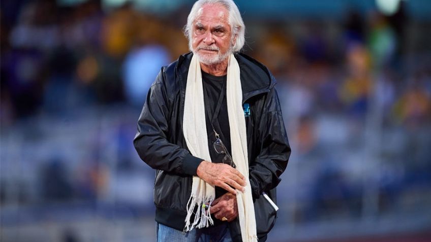 Tras fracaso, comienza limpia en los Pumas; salen Miguel Mejía Barón y Eduardo Saracho