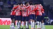 Foto ilustrativa de la nota titulada: Filtran nombres de tres futbolistas que podrían salir de Chivas previo al Torneo Clausura 2026