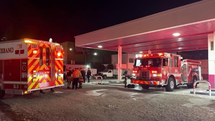 Trabajadores caen a fosa de gasolina en Tijuana; ambos fueron rescatados en paro cardiorrespiratorio
