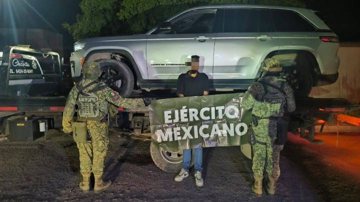 Golpe al crimen en Sonora: Aseguran en Navojoa auto robado, armamento y equipo táctico; hay un detenido