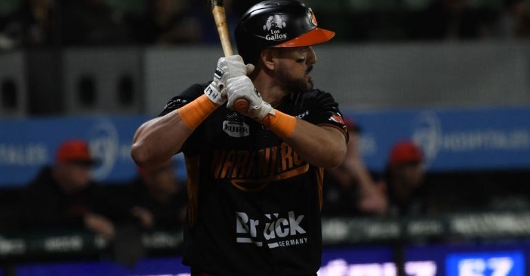 Naranjeros desató su artillería ante los Algodoneros