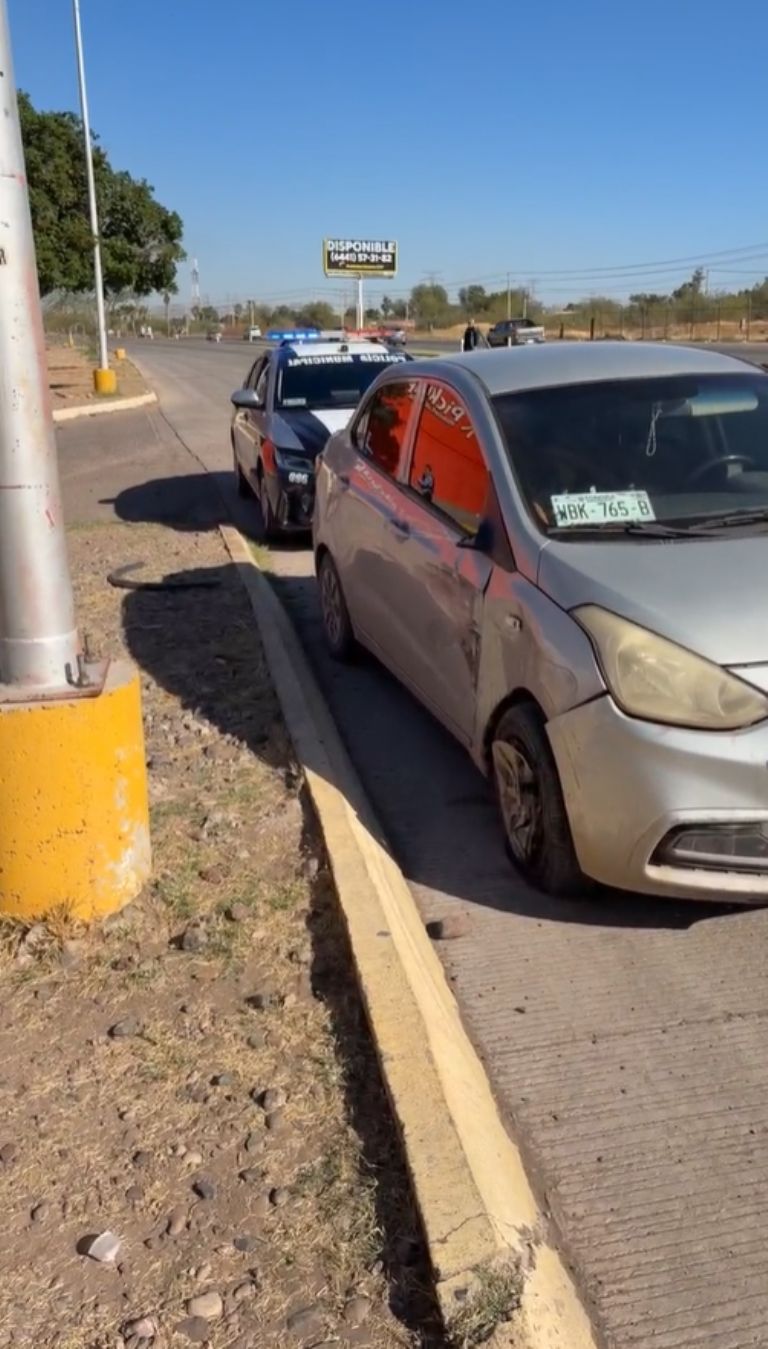 Un choque-volcamiento se registró la mañana de este jueves a la salida norte de Ciudad Obregón
