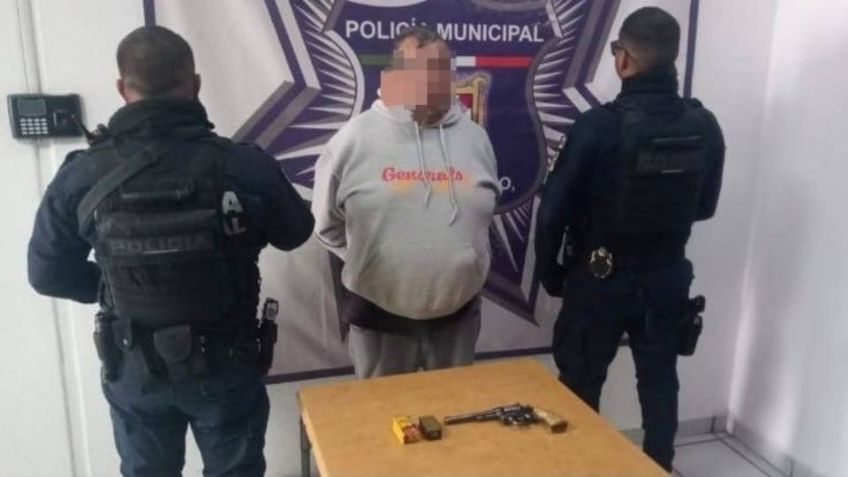 Discusión termina mal: Hombre amenaza de muerte a su pareja con un arma de fuego en Durango