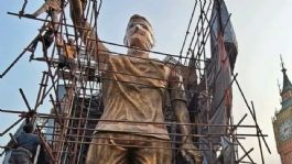 Foto que representa a India le rinde homenaje a Lionel Messi con una estatua de 21 metros