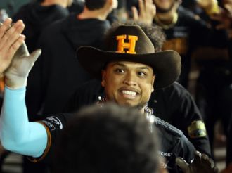 Naranjeros y Águilas sostienen cerrado duelo en busca del subliderato de la LAMP