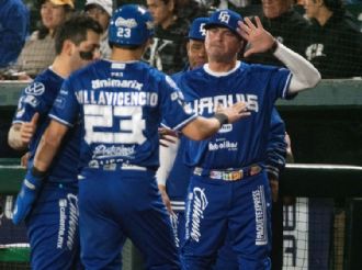 Falla el relevo y los Yaquis sufren duro revés en casa ante los Algodoneros