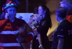 Foto ilustrativa de nota Tiroteo durante celebración judía en Bondi Beach, Sídney, deja más de 10 muertos: Acusan TERRORISMO