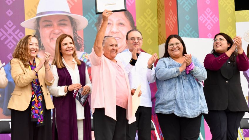 Alfonso Durazo consolida la Red de Tejedoras de la Patria; se suman más cuatro mil mujeres de Sonora