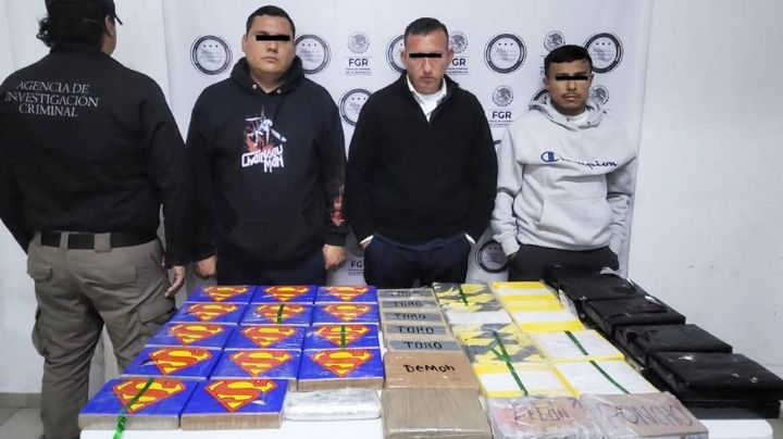 Arrestan a tres pasajeros de autobús en carretera de Sonora; llevaban cargamento de droga