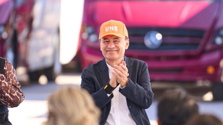 Alfonso Durazo entrega 49 unidades de transporte público en Hermosillo; invierten más de 200 mdp