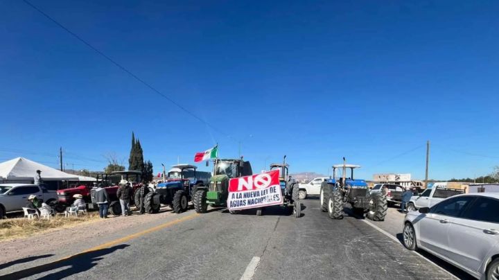 Agricultores continúan BLOQUEOS en principales cruces fronterizos de Chihuahua; se vuelven a cerrar cruces internacionales